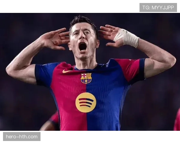 莱万多夫斯基肌肉伤病恢复顺利，状态回暖引球迷期待