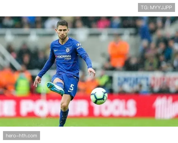 若日尼奥本赛季影响力持续提升,中场组织表现稳健