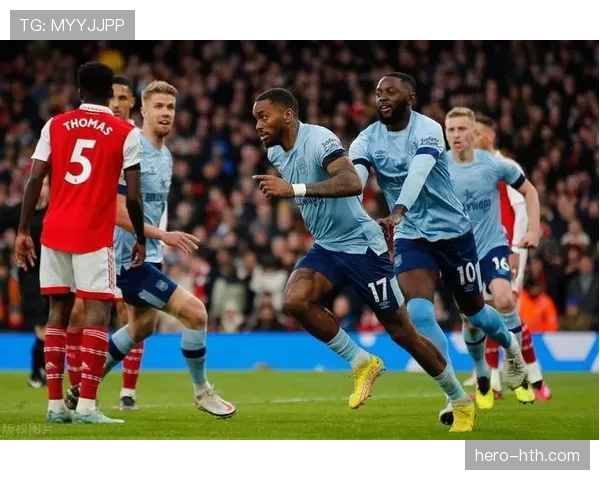 特罗萨德对阵曼城的关键表现解析：强队属性如何体现